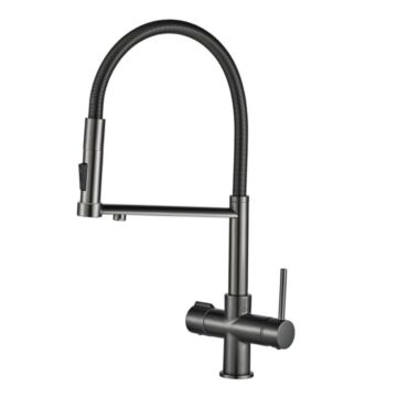 Dřezová baterie pro všechny vodní filtry.