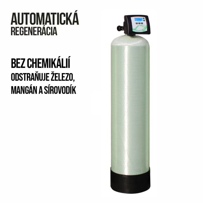 Filtr pro hlavní přívod vody odstraňuje železo, mangan a sirovodík. Má automatickou regeneraci.